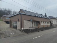Eladó téglalakás, Szekszárdon 66 M Ft, 1+2 szobás