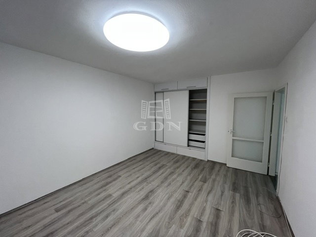 Kiadó panellakás, albérlet, Nagykanizsán 100 E Ft / hó