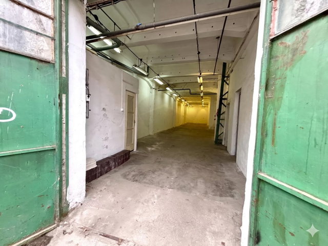 Kiadó ipari ingatlan, Budapesten, IX. kerületben 290 E Ft / hó