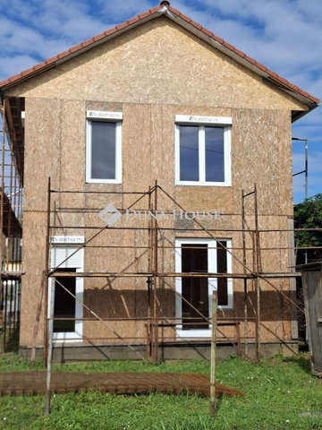 Eladó téglalakás, Pécsett 91.2 M Ft, 4 szobás