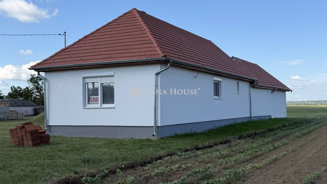 Eladó családi ház, Mesterin 48.5 M Ft, 3 szobás