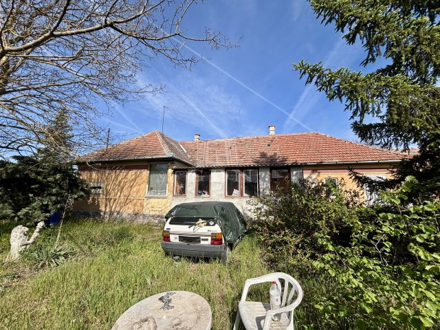 Eladó családi ház, Tápióságon 30 M Ft, 3 szobás