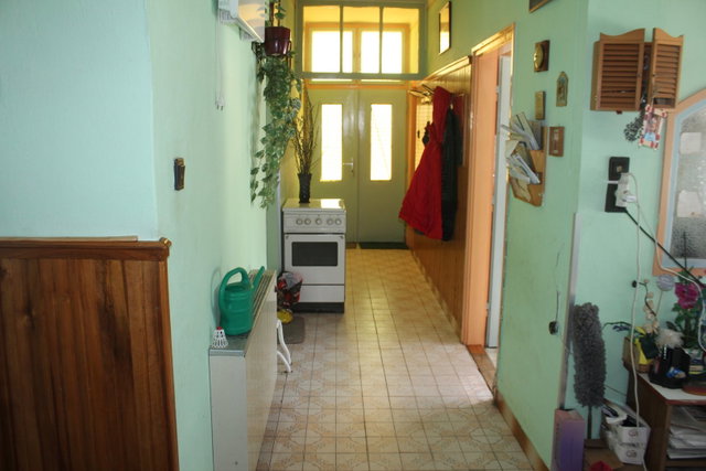 Eladó családi ház, Fertődön 94.999 M Ft, 5 szobás