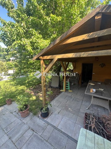 Eladó családi ház, Balatonalmádiban 299 M Ft, 7 szobás