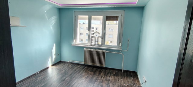Eladó panellakás, Szegeden, Retek utcában 49.9 M Ft, 3 szobás