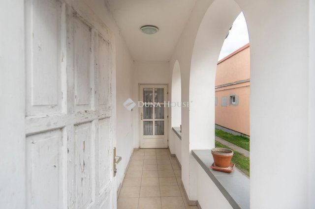Eladó családi ház, Mosonmagyaróváron 75.5 M Ft, 3 szobás