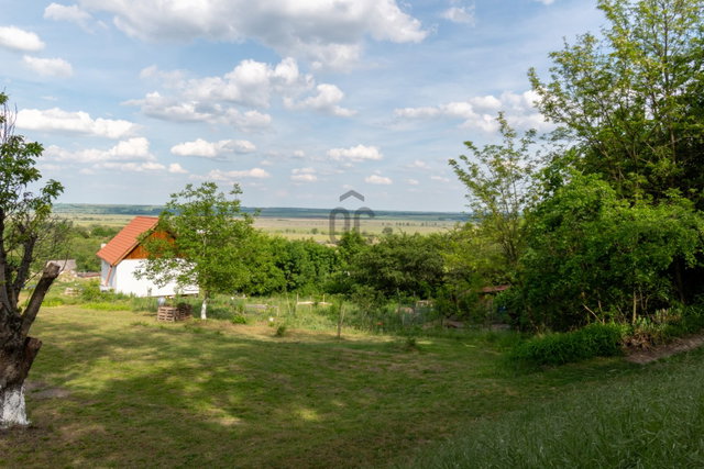 Eladó telek, Csákváron 4 M Ft / költözzbe.hu