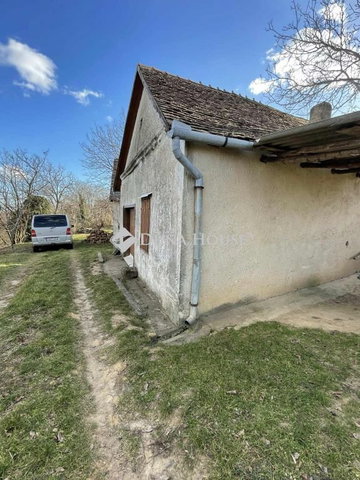 Eladó mezogazdasagi ingatlan, Hásságyon 4.5 M Ft