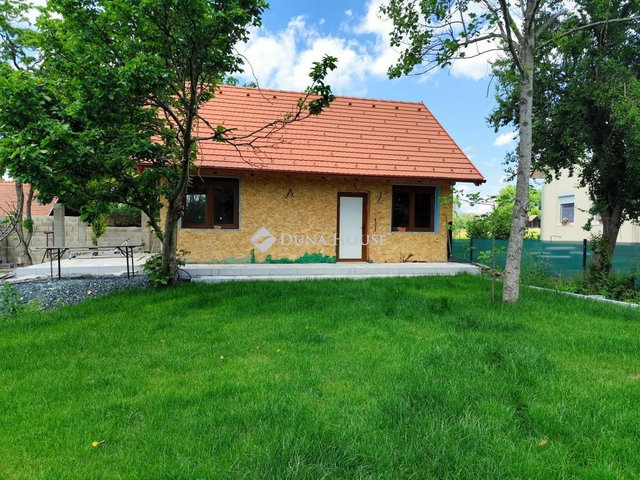 Eladó családi ház, Magyarszombatfán 69.9 M Ft, 2 szobás