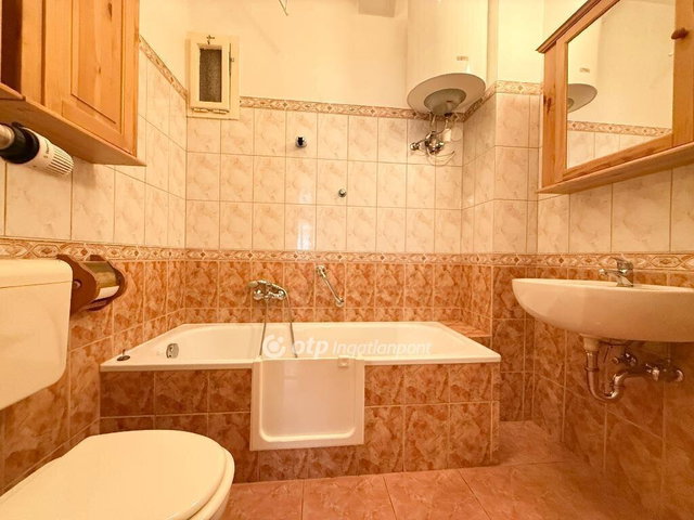 Eladó téglalakás, Budapesten, II. kerületben 68 M Ft, 1 szobás