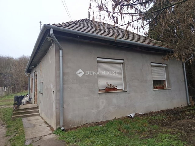 Eladó családi ház, Sülysápon 36.9 M Ft, 3 szobás