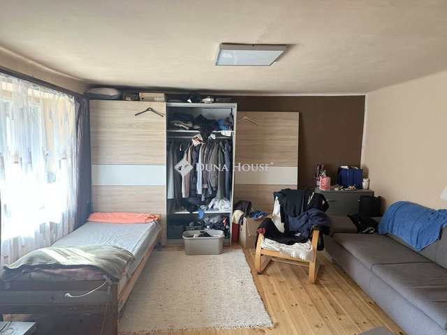 Eladó családi ház, Velencén 47.9 M Ft, 2 szobás