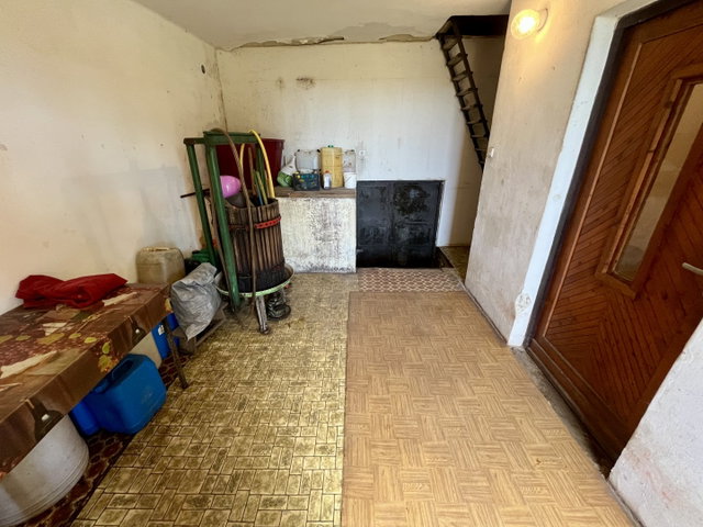Eladó családi ház, Csákberényben 7.5 M Ft, 1 szobás