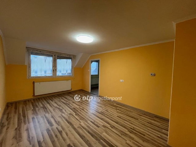 Eladó panellakás, Jánoshalmán 22.29 M Ft, 2 szobás