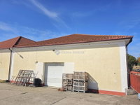 Kiadó ipari ingatlan, Pécsett 650 E Ft / hó