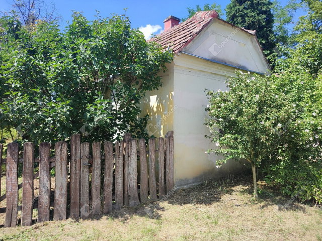 Eladó nyaraló, Szepetneken 4.5 M Ft, 1 szobás