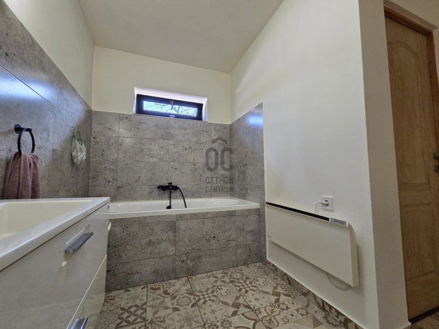 Eladó családi ház, Parádon 31.9 M Ft, 2 szobás