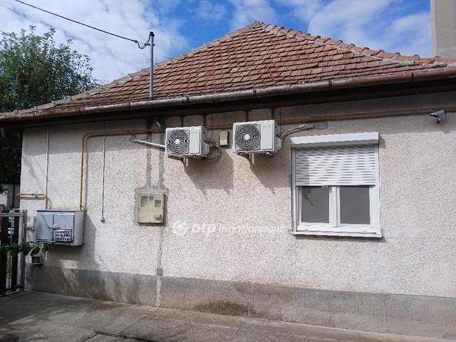Eladó családi ház, Hatvanban 55 M Ft, 2+2 szobás