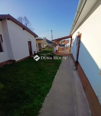 Eladó családi ház, Lovason, Malomvölgy utcában 139 M Ft