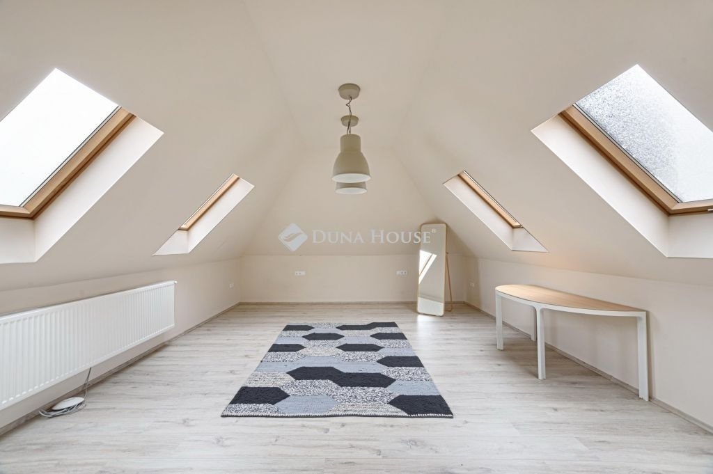 7 hálószoba · 432 m² · 429.000.000 Ft