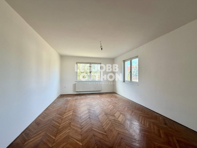 Eladó ikerház, Cegléden 85 M Ft, 5 szobás / költözzbe.hu