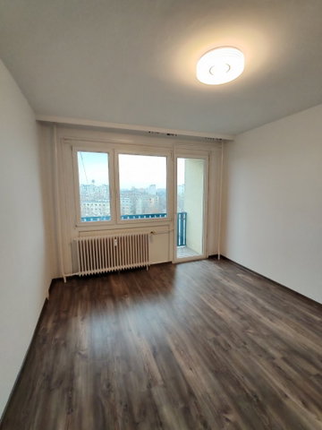 Eladó panellakás, Szegeden, Pentelei soron 49.9 M Ft, 2 szobás