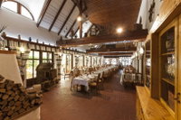 Eladó hotel, Balatonföldváron 670 M Ft, 10 szobás