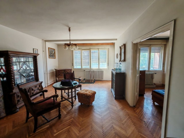 Eladó téglalakás, Szegeden 59.99 M Ft, 3 szobás