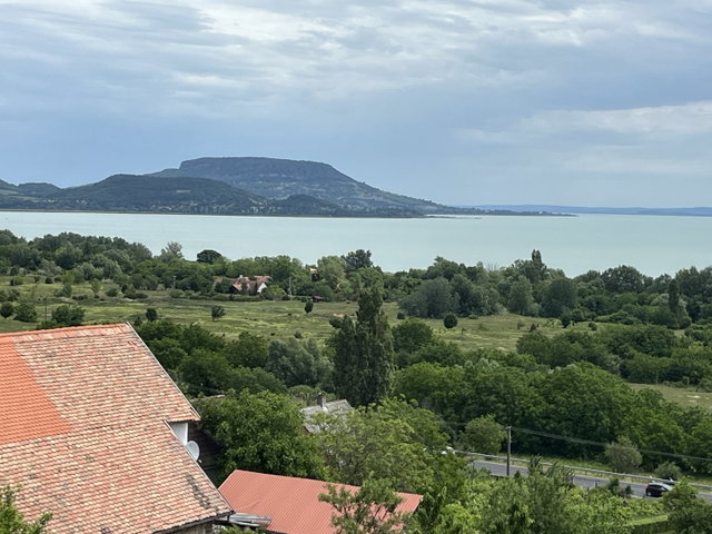 Eladó nyaraló, Balatongyörökön 140 M Ft, 3 szobás