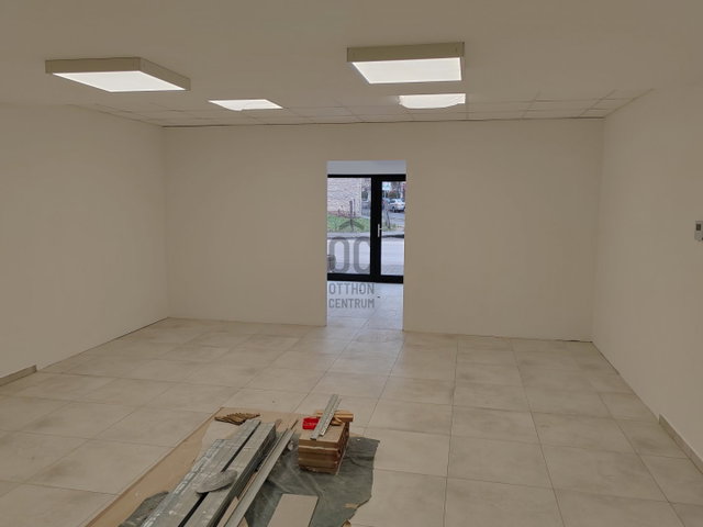 Kiadó ipari ingatlan, Cegléden 280 E Ft / hó