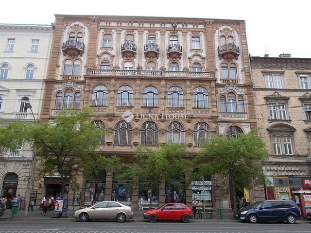 Eladó téglalakás, Budapesten, VI. kerületben 312.9 M Ft