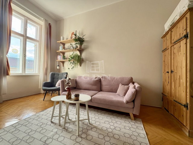 Eladó téglalakás, Budapesten, VIII. kerületben 47.9 M Ft