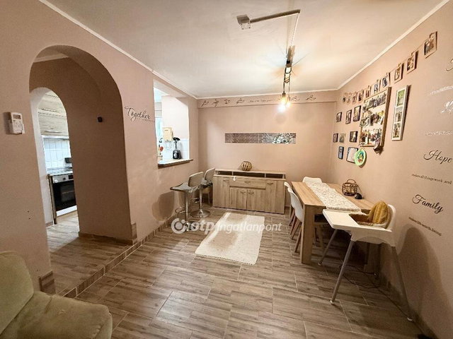 Eladó családi ház, Hegyszentmártonban 38.9 M Ft, 3 szobás
