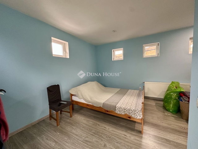 Eladó családi ház, Nyírpazonyon 83 M Ft, 5 szobás