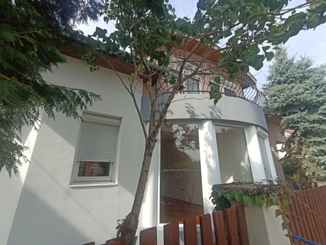 Eladó családi ház, Győrött 169 M Ft, 6 szobás