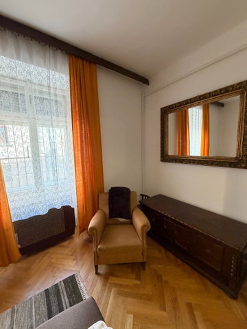 Kiadó téglalakás, albérlet, Pécsett, Apáca utcában, 2 szobás