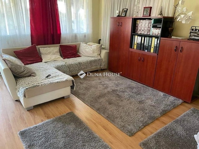 Eladó családi ház, Hatvanban 68 M Ft, 6 szobás
