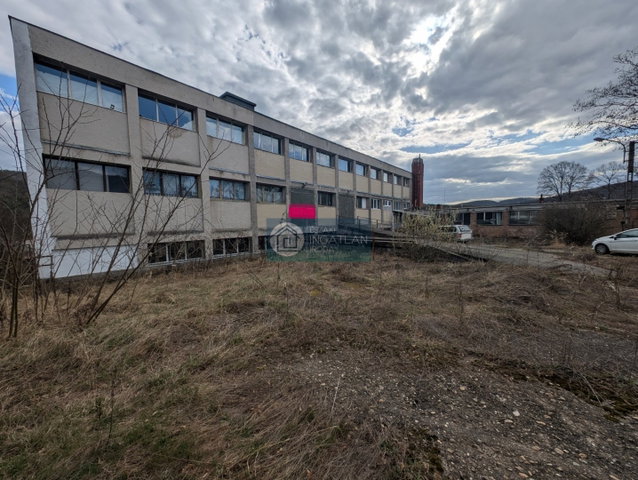 Eladó ipari ingatlan, Kazincbarcikán, Tardonai úton 85 M Ft
