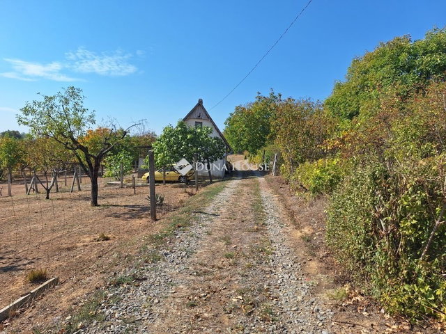 Eladó telek, Pécsett 15.9 M Ft / költözzbe.hu