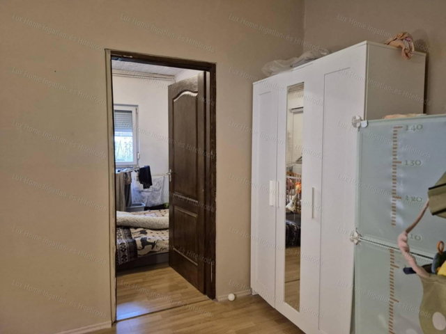 Eladó családi ház, Nagysápon 52 M Ft, 4+1 szobás