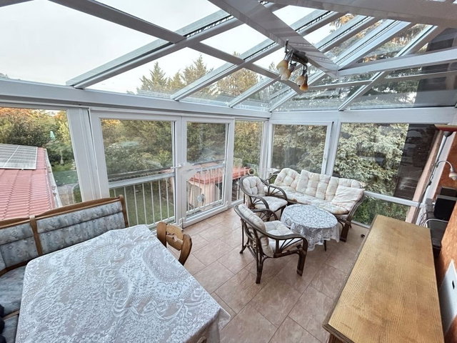 Eladó családi ház, Csömörön 159.9 M Ft, 7 szobás