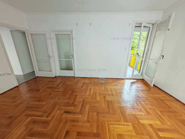 Eladó téglalakás, Budapesten, II. kerületben, Tárogató úton