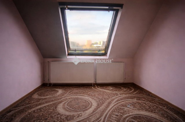 Eladó téglalakás, Budapesten, X. kerületben 95.5 M Ft, 5 szobás