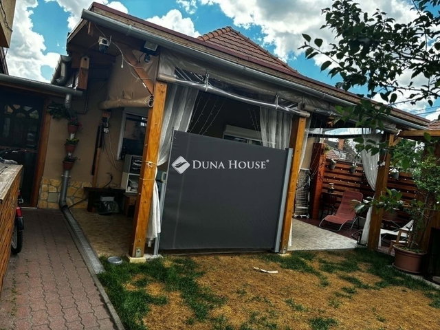 Eladó családi ház, Budapesten, XXI. kerületben 69 M Ft, 2 szobás