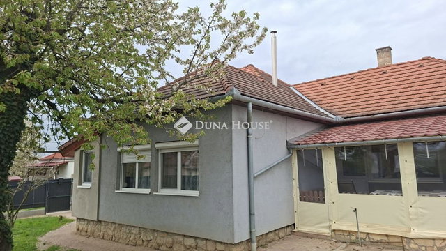 Eladó családi ház, Dombóváron, Szigligeti utcában 52.5 M Ft