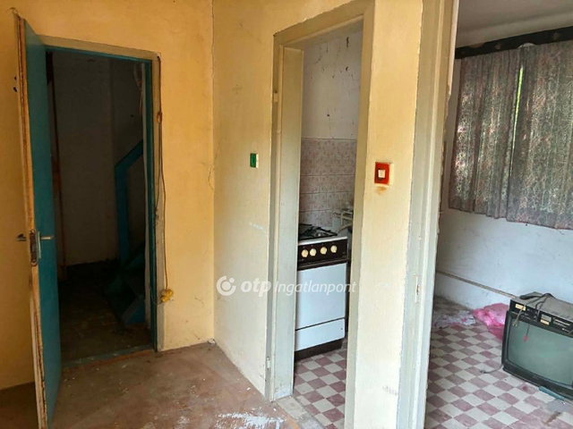 Eladó téglalakás, Mezőhegyesen 15 M Ft, 2 szobás