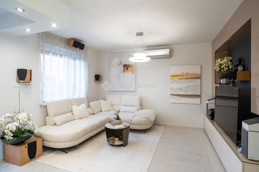 4 bed · 110m² · 900.000 ft