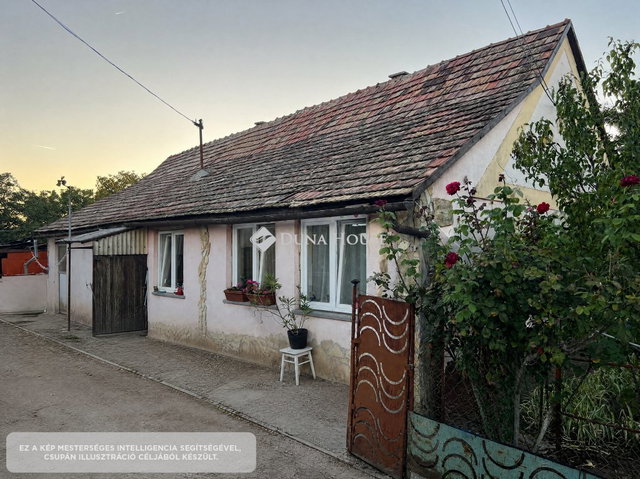 Eladó családi ház, Székesfehérvárott 65 M Ft, 4 szobás