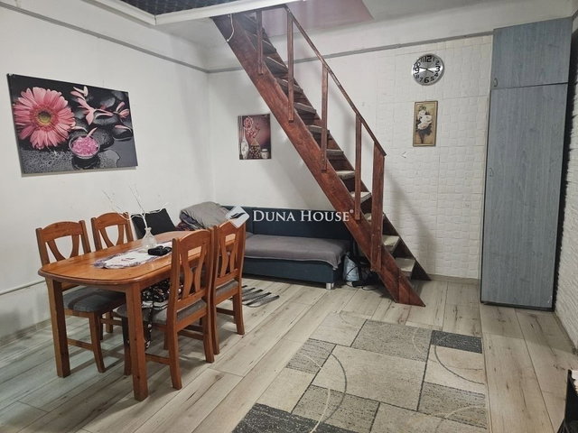 Eladó családi ház, Budapesten, XV. kerületben 55 M Ft, 3 szobás