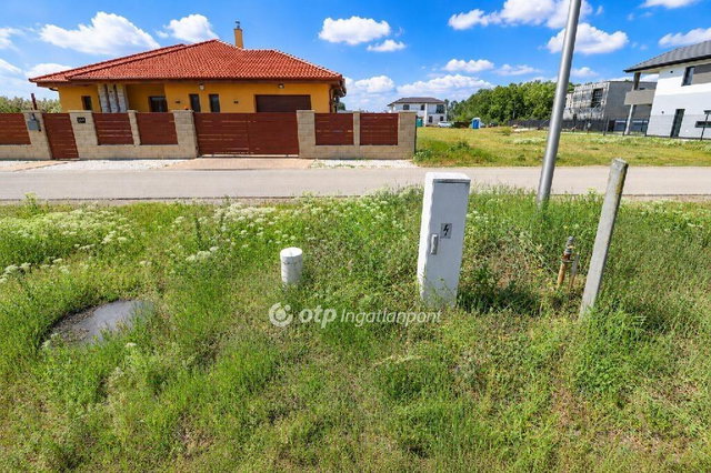 Eladó telek, Dunaharasztin 98 M Ft / költözzbe.hu